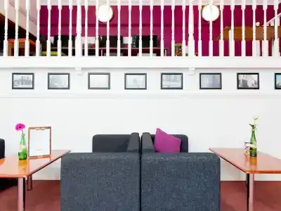 YHA London Earl's Court - 1