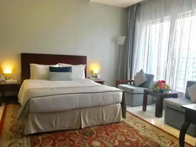 Samaya Deira - 29