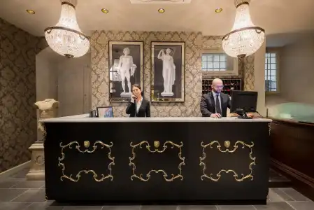 Torre Guelfa Palazzo Acciaiuoli - 0