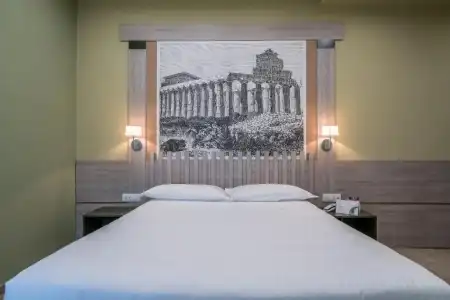 Palace - 72