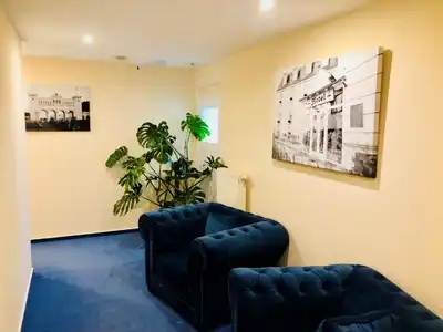 am Bayrischen Platz - 1