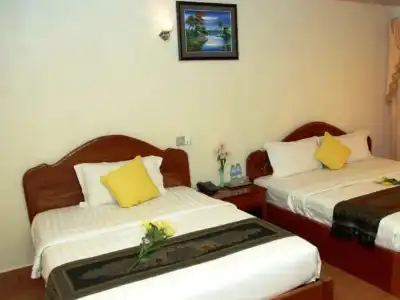Lux Guesthouse - 28