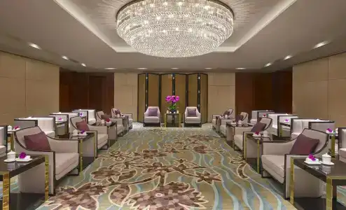 Hilton - 39