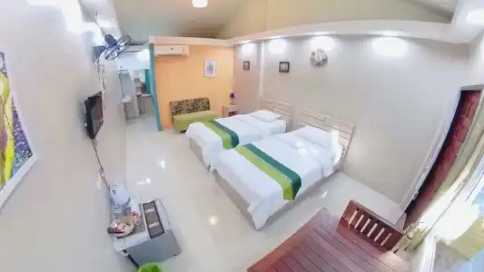 Q Zone Boutique - 74