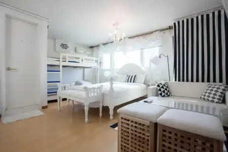 Han River Residence & Guesthouse in Seoul - 156