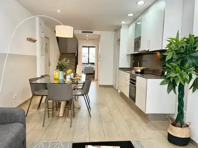 Feelathome Plaza Apartments - 17