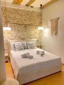 Bohemian Boutique Suites - 24