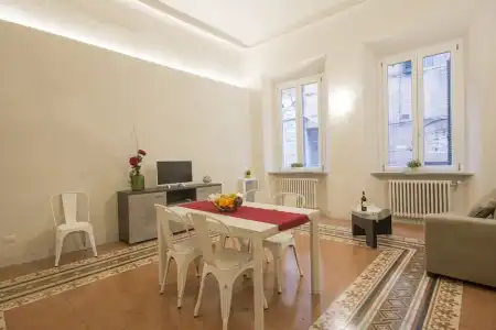 Regis Condo - 148