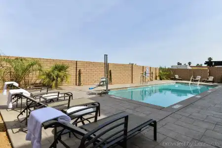 Holiday Inn Express & Suites Indio - Coachella Valley by IHG - 12