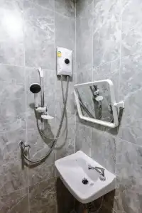 Diff Hostel - 117