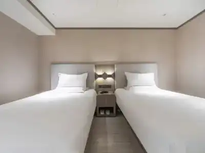 HanTing (Shanghai The Bund Jiujiang Road) - 4