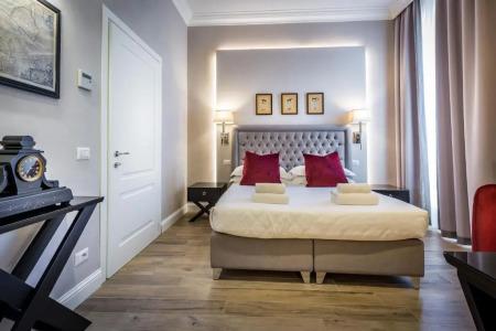 Emma Small Luxury - 118