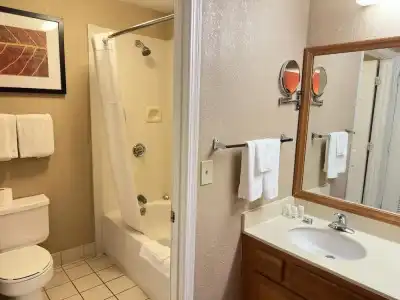 Hawthorn Extended Stay by Wyndham Wichita - 37