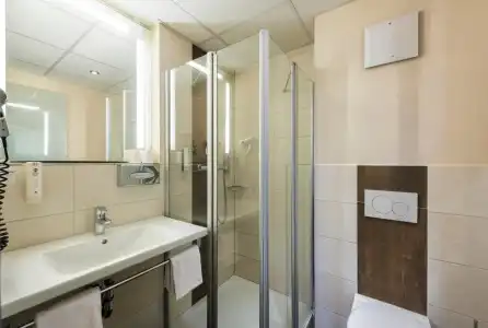 Courtyard by Marriott Berlin City Center - 7