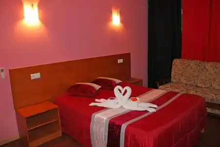 Monte Carlo Love Porto Guesthouse - 29