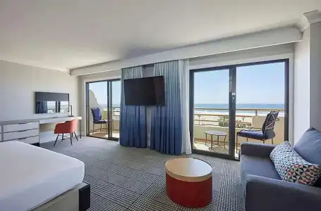 The Waterfront Beach Resort, A Hilton - 99