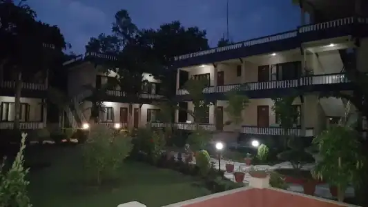 Chitwan Village Resort - 30