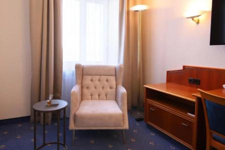 Bayerischer Hof Dresden - 68