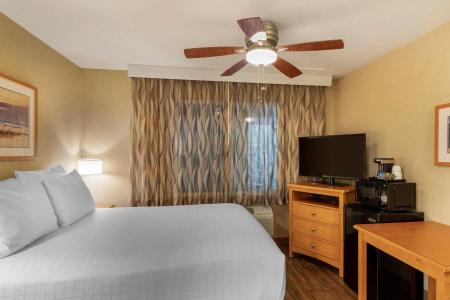 Best Western Plus Ocean View Resort - 3