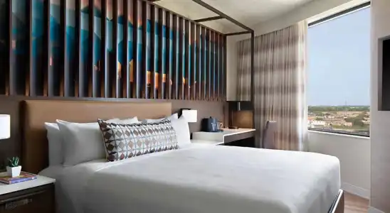 Renaissance Dallas - 75