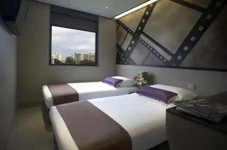 81 Premier Hollywood - 29