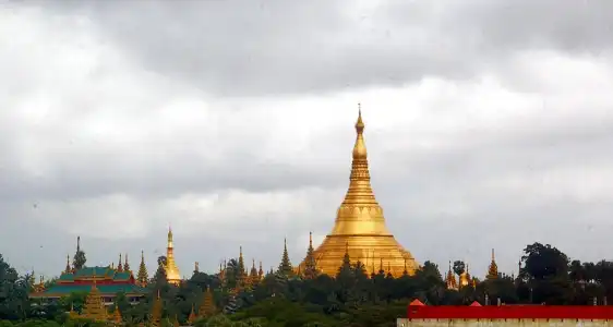 Yangon International - 33