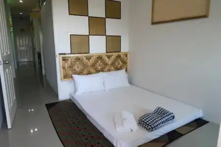 Baan URT Suratthani Airport - 2