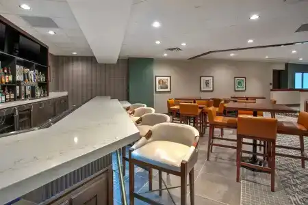 DoubleTree by Hilton - 37