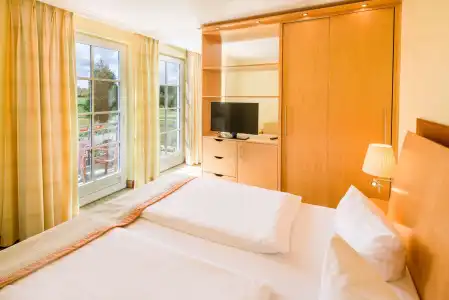 Best Western Premier Castanea Resort - 4