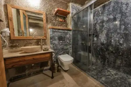 Sarnich Cave Suites - 121