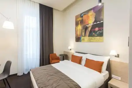 Grand Hedonist - 46