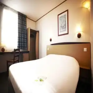 Campanile PRIME - Paris Ouest Boulogne - 17
