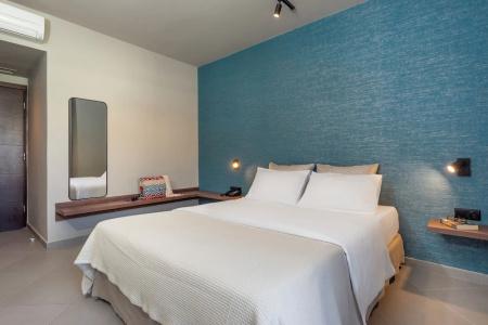 Hotel - 85