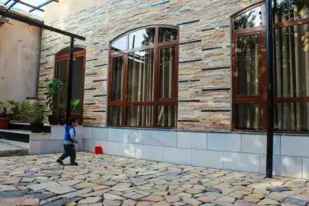 Guest House Ruslan Nurata & Tours - 0