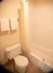 American Inn - 9
