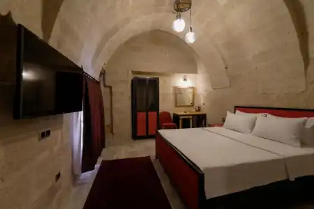 The Niche Cave - 126
