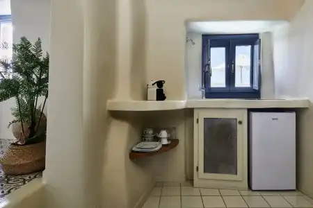 Luna Santorini Suites - 25