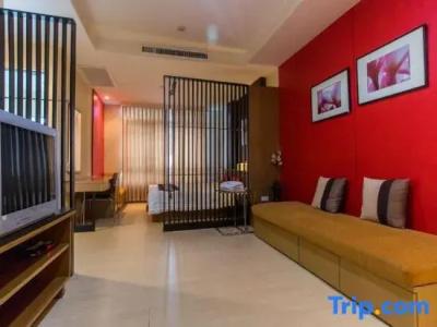 Silom convent garden - 140