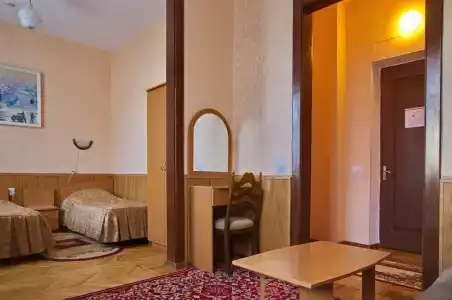 Tsentralnaya - 3