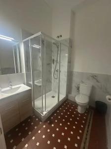 Hostal Balmes Centro - 73