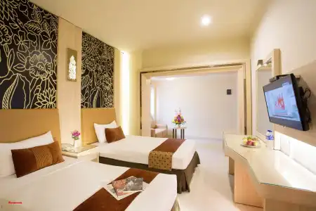 GRAND ROSELA Yogyakarta - 6