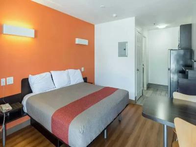 Motel 6 Greenville, SC - 81