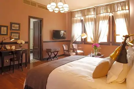 Boutique Castillo Rojo - 208