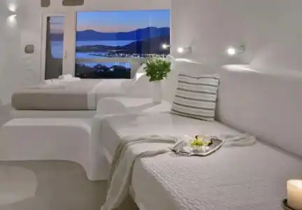 Crystal Suites - 4