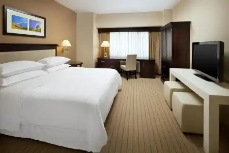 Sheraton Garden Grove-Anaheim South - 3