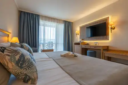 DIT Majestic Beach Resort - 5