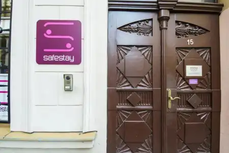 Safestay Prague Charles Bridge - 12
