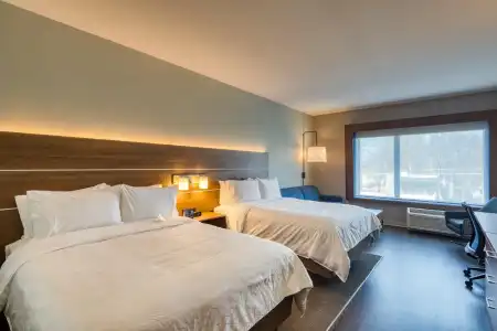Holiday Inn Express & Suites Charlotte - South End by IHG - 77