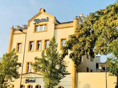 am Bayrischen Platz - 19