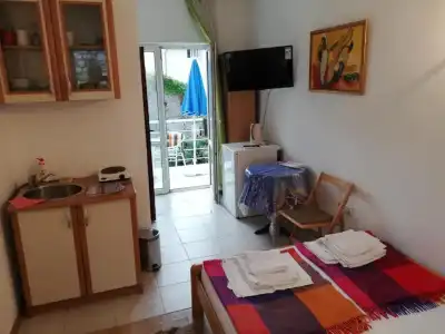 LaRos Apartments - 108